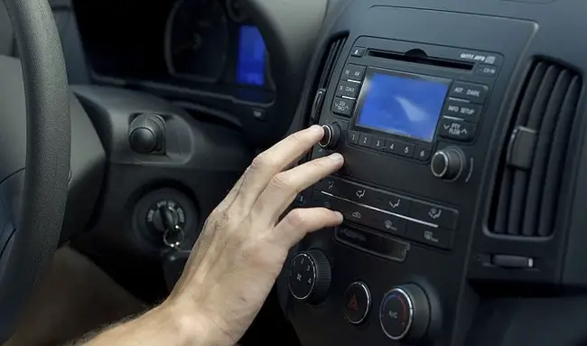 How to turn on radio without starting car